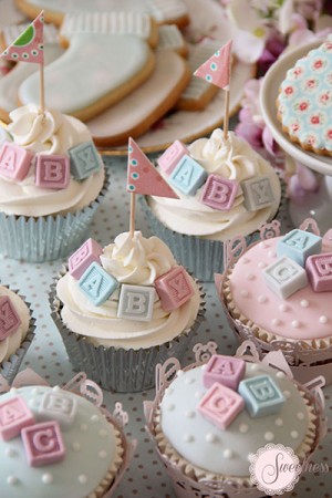 Alphabet block baby shower cupcakes London