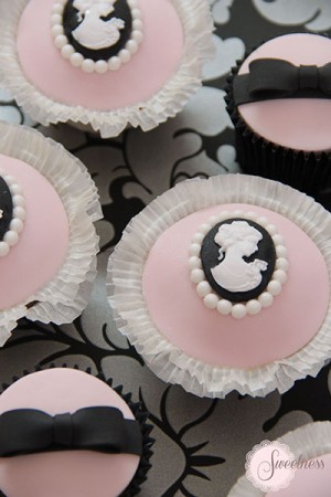 Pink and Black cupcakes, Cameo cupcakes, wedding cupcakes london