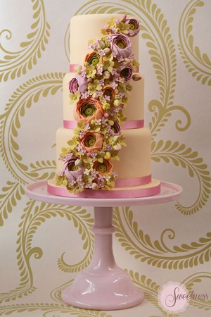 Summer wedding cakes London